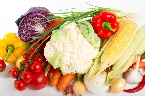 Zelenina izolovaných na bílém pozadí — Stock fotografie