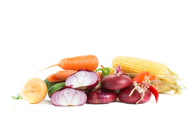 Légumes isolés sur fond blanc — Photo