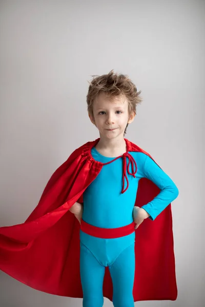 Retrato Niño Disfrazado Superhéroe Éxito Concepto Motivación — Foto de Stock