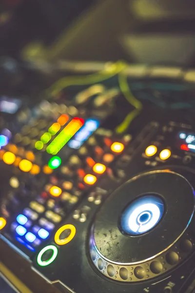 DJ Mixer & Player lizenzfreie Stockbilder