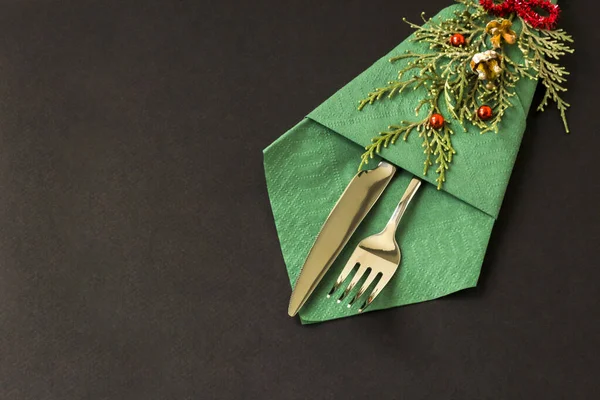 Green Color Christmas Napkin Cutlery Set Black Surface Copy Space — kuvapankkivalokuva