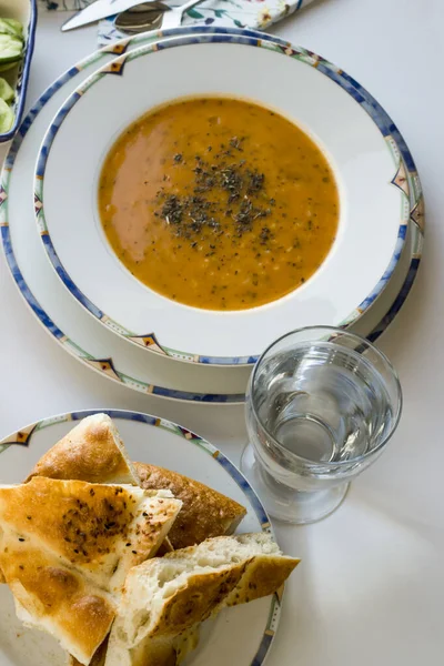 Perinteinen Turkkilainen Ramadan Päivällinen Pöytä Keittoa Leipää Vettä Käsitteellinen Kuva — kuvapankkivalokuva