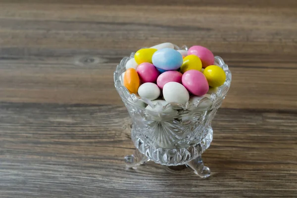 Bonbons Aux Amandes Colorés Recouverts Chocolat Dans Bol Bonbons Cristal — Photo