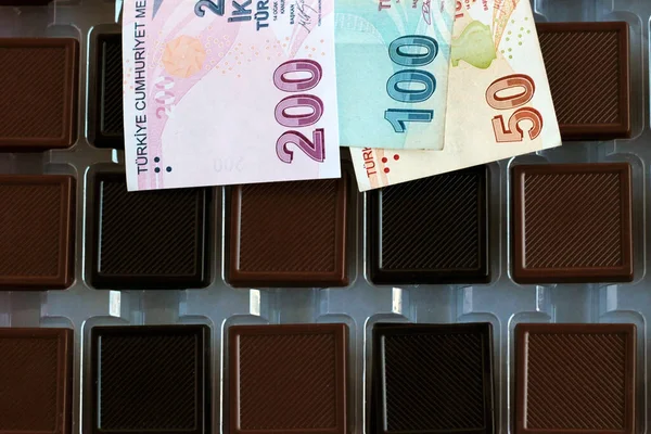 Melkeaktig Bitter Firkantet Sjokolade Madlen Utformet Med Tyrkisk Money Sukkerfesten – stockfoto