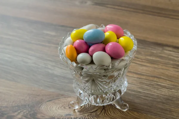 Bonbons Aux Amandes Colorés Recouverts Chocolat Dans Bol Bonbons Cristal — Photo