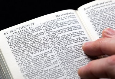 Matthew, Bölüm 27 göre İncil.