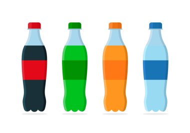 Şişe soda. İçecek dolu şişeler. Soda, su ve kola dolu plastik ya da cam şişeler. İçki için düz çizgi film ikonları. Turuncu, kırmızı, yeşil ve kahverengi meyve suyu. Vektör.