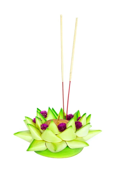 Kratong festiwalu w Tajlandii, na białym tle — Zdjęcie stockowe