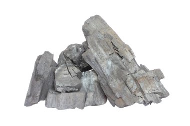 beyaz arkaplanda kömür