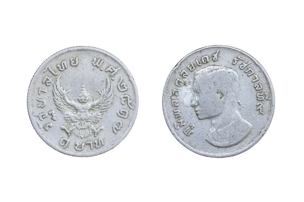 1 thai baht moneta isolata su sfondo bianco — Foto Stock