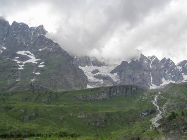 Cervinia aosta Vadisi