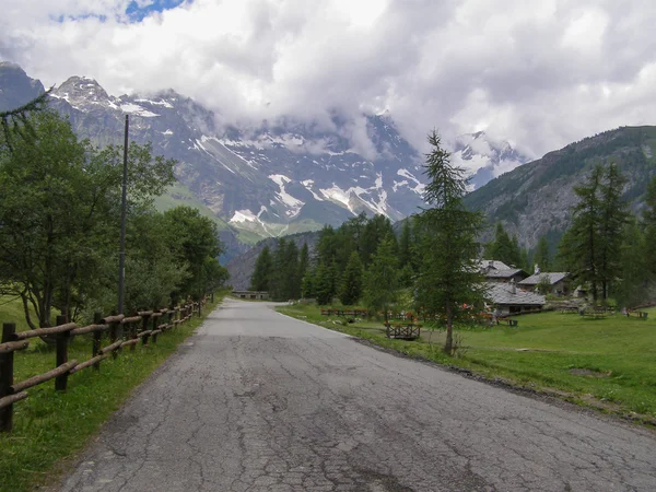 Cervinia aosta-Tal — Stockfoto