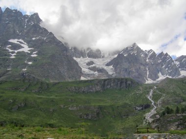 Cervinia aosta Vadisi