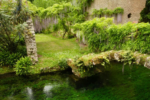 Nymfa tuin Rechtenvrije Stockfoto's