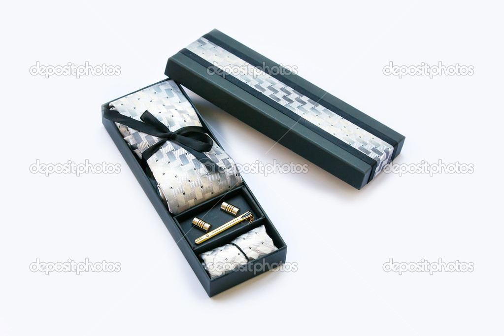 Gift box with cufflinks, tie and tie clip, handkerchief.