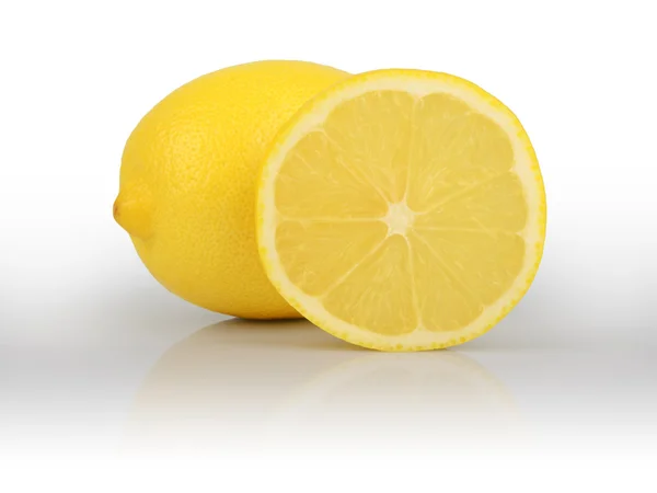 白い背景に孤立したレモン — ストック写真