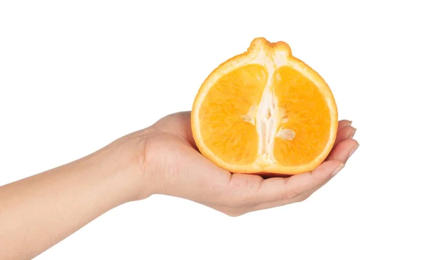 Mano Sosteniendo Mitad Naranja Aislada Sobre Fondo Blanco — Foto de Stock