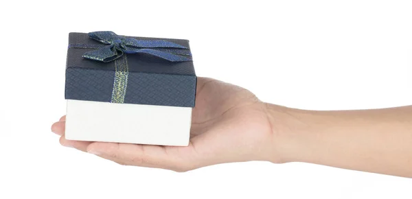 Hand Hält Band Mit Geschenkbox Isoliert Auf Weißem Hintergrund — Stockfoto