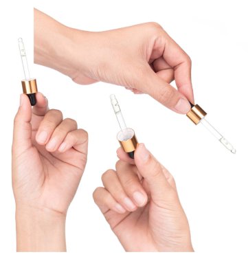 Beyaz arka planda izole edilmiş bir serum düşürücü şişesi..