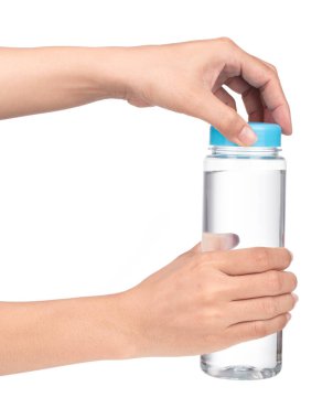 Beyaz arka planda izole edilmiş plastik su şişesi..