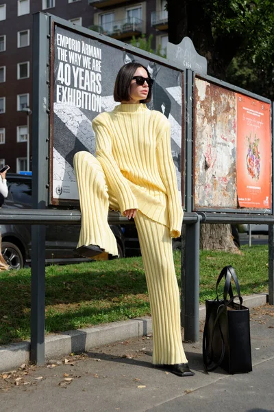 Foto Genomen Tijdens Modeweek Milaan Voor Modeshow Van Ontwerper Fendi — Stockfoto