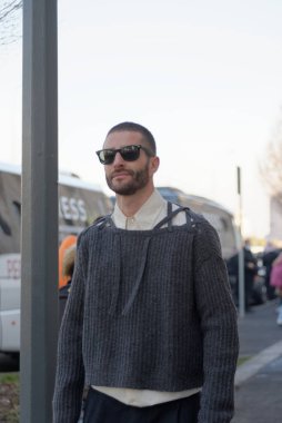 Prada Moda Gösterisinden önce Milano 'da ünlüler