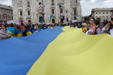 Ukrayna halkı Putin 'in başlattığı savaşa karşı gösteri düzenledi.