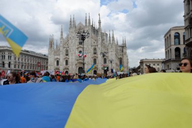 Ukrayna halkı Putin 'in başlattığı savaşa karşı gösteri düzenledi.