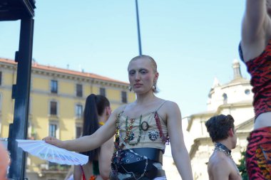 Milano Pride, gay, lezbiyen, biseksüel, transseksüel, aseksüel, interseksüel ve eşcinsel insanların gururunun ilk göstergesidir.