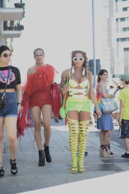 Milano Pride, gay, lezbiyen, biseksüel, transseksüel, aseksüel, interseksüel ve eşcinsel insanların gururunun ilk göstergesidir.