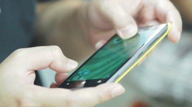 Oyunu cep telefonunuzda oynamak
