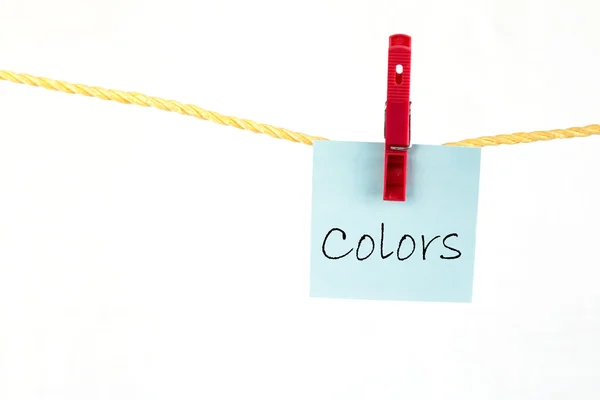 Noter fargepapir med ordet farger – stockfoto
