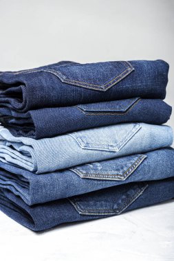 Pantolon pantolonu, giysiler arka plan. Güzel kot pantolonun ayrıntıları.