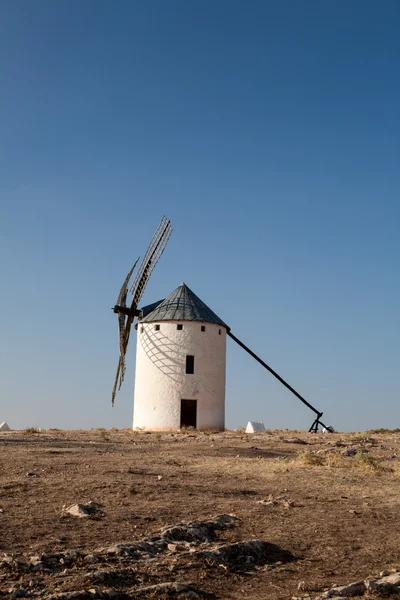 Вітряний млин в Іспанії — стокове фото