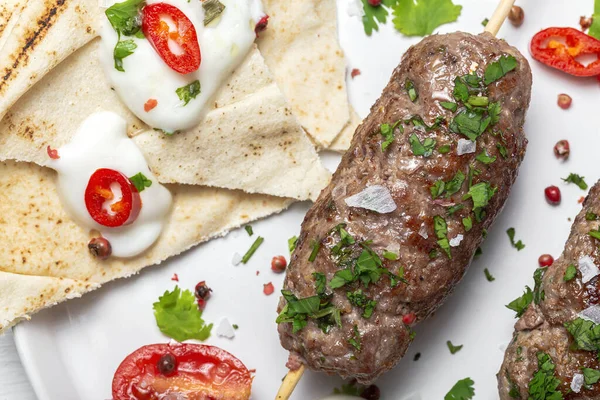 Traditionelle Hausgemachte Kefta Oder Kebab Aus Fleisch Halal Konzept Arabische — Stockfoto