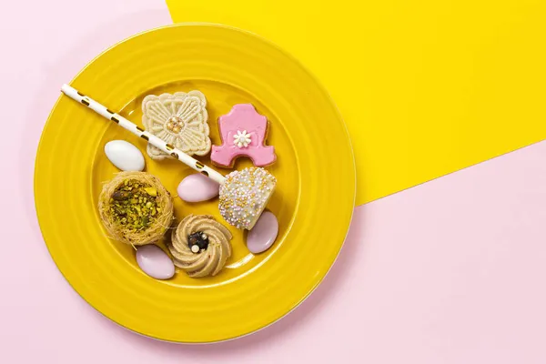 Bonbons Pour Fête Bébé Avec Des Bonbons Des Gâteaux Sur — Photo