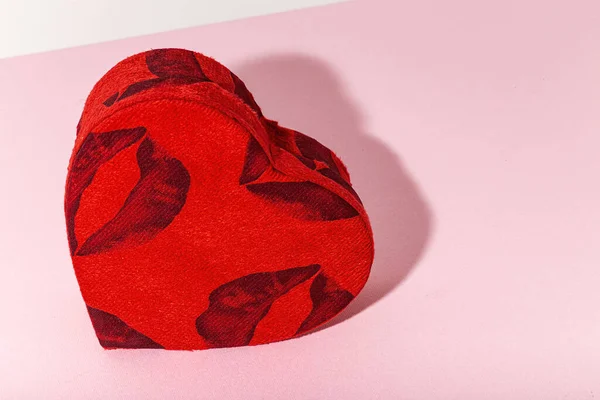 Κόκκινη Καρδιά Φιλιά Για Την Ημέρα Του Αγίου Βαλεντίνου Πολύχρωμα — Φωτογραφία Αρχείου