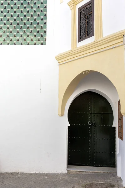 Арабська Архітектура Старій Медіні Вулиці Двері Вікна Деталі Танжер Марокко — стокове фото