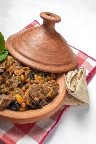 Traditionellt Marockanskt Lammkött Tagine Ovanifrån — Stockfoto