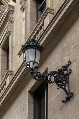 Bulutlu bir günde Bask Bölgesi 'nde San Sebastian Mimarlık ve Binaları