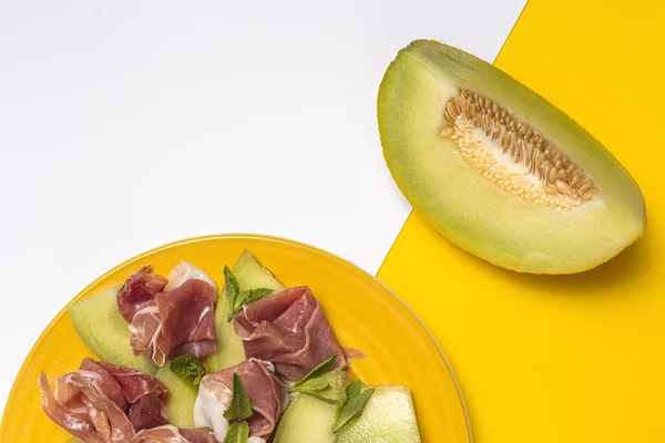 Kavun Nane Aromalı Taze Serrano Jambonu Salatası Düz Yatıyordu Sağlıklı — Stok fotoğraf