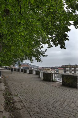 Bulutlu bir günde Bask Bölgesi 'nde San Sebastian Mimarlık ve Binaları