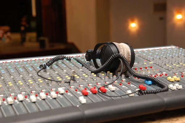 Sound mixing console with headphones — Stock Photo, Image