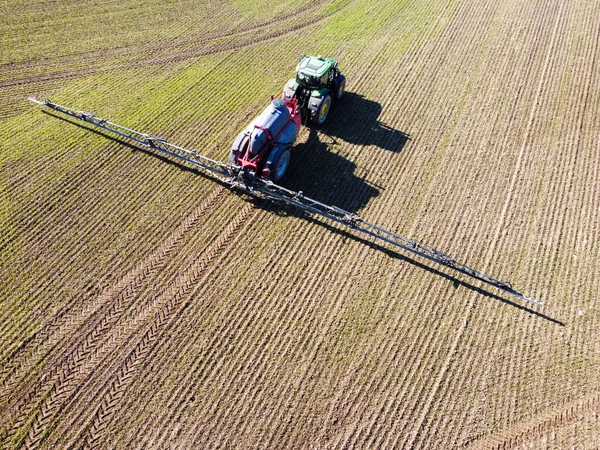 Vista Aérea Campo Está Siendo Fertilizado — Foto de Stock