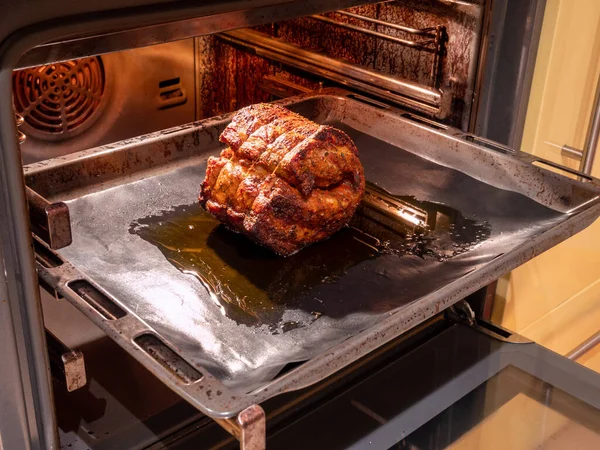 Frischer Krustenbraten Ofen — Stockfoto