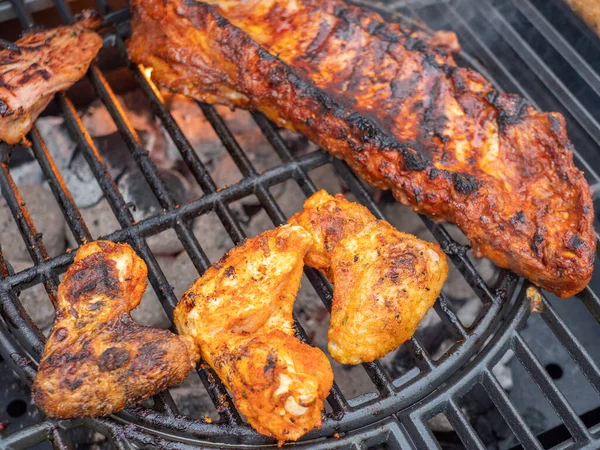 Ribs Chicken Wings Charcoal Grill — Zdjęcie stockowe