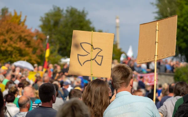Демонстрация Мир Германии — стоковое фото