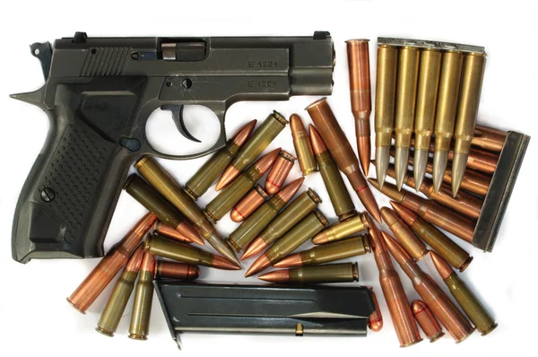 Pistola e proiettili — Foto Stock