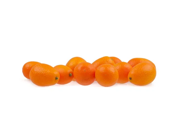 Beyaz zemin üzerine kumquats — Stok fotoğraf