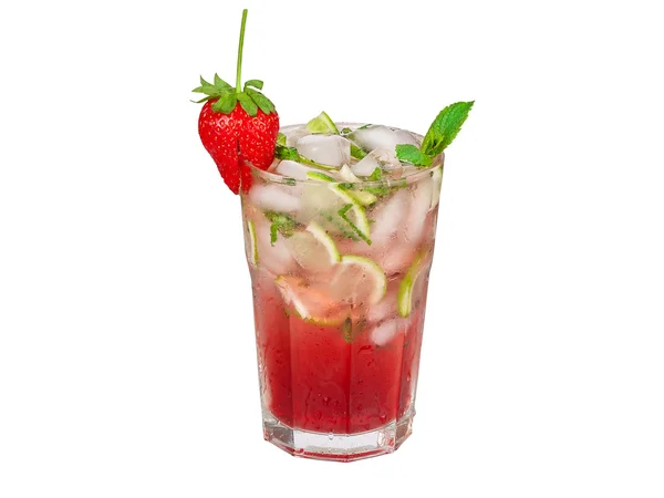 Strawberry mojito cocktail isolerade — Stockfoto